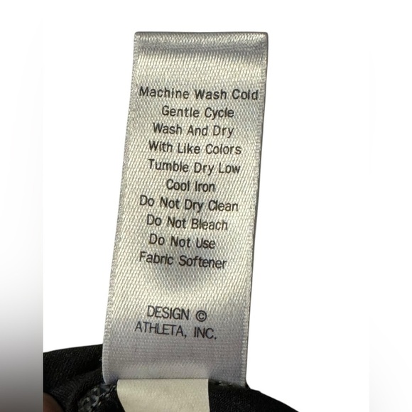 Athleta Essential Long Sleeve Tee size L - Picture 4 of 5